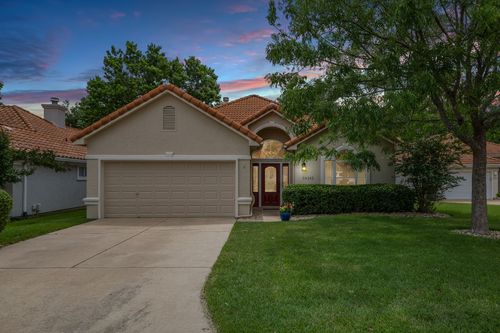 30303 Briarcrest Dr, Georgetown, TX, 78628-1160 | Card Image