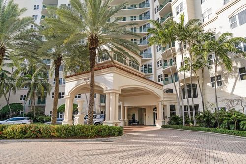 206-20000 E Country Club Dr, Aventura, FL, 33180 | Card Image