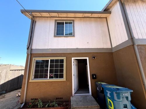 890 Rider Avenue, Salinas, CA, 93905 | Card Image