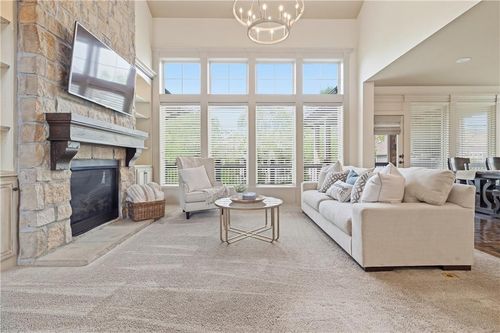 11604 W 164th Pl, Overland Park, KS, 66221-7987 | Card Image