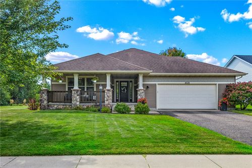 4028 Mill Run Rd, Eau Claire, WI, 54703-4631 | Card Image