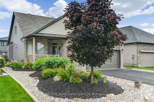 813 Platinum St, Rockland, ON, K4K0J2 | Card Image