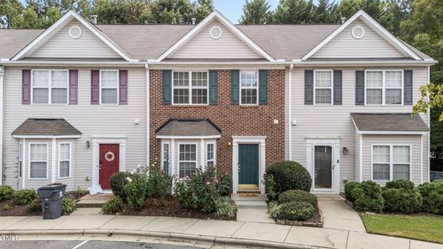 29 Edgebrook Cir, Durham, NC, 27703-4904 | Card Image