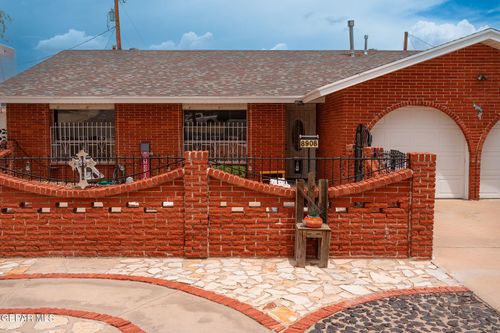 8908 Echo St, El Paso, TX, 79904-1101 | Card Image