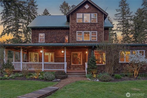 1763 Center Rd, Lopez Island, WA, 98261-8368 | Card Image