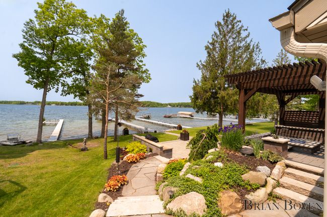 2765 Elmwood Dr, House other with 4 bedrooms, 4 bathrooms and null parking in Pierson MI | Image 4