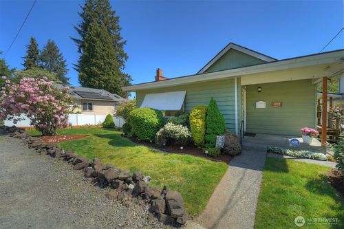 1112 N Cambrian Ave, Bremerton, WA, 98312-2802 | Card Image