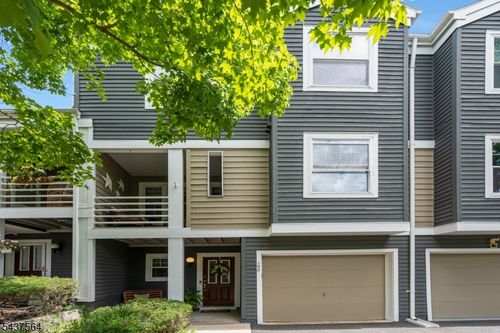 198 Crestview Rd, Bridgewater, NJ, 08807-2095 | Card Image