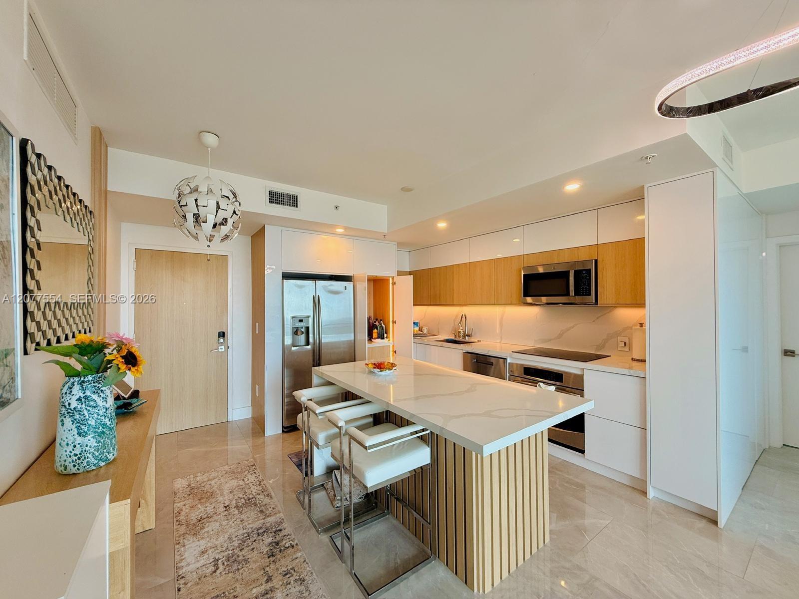 Residential Lease in Miami 3