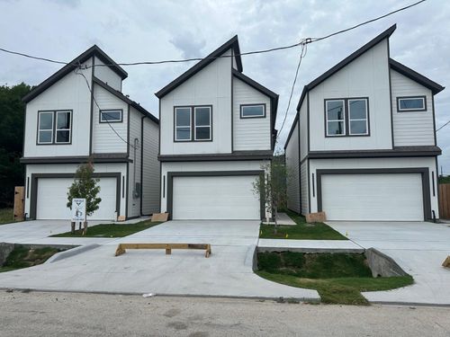 848 Lucky St, Houston, TX, 77088-7936 | Card Image