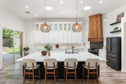 12540 E Mercer Ln, Scottsdale, AZ, 85259-4325 | Card Image