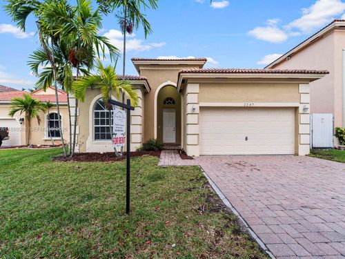 2247 Portofino Ave, Homestead, FL, 33033-5173 | Card Image