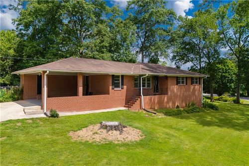 3888 Lindley Cir, Powder Springs, GA, 30127-2706 | Card Image