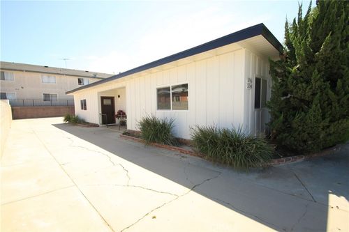 3246 W 135th St, Hawthorne, CA, 90250 | Card Image