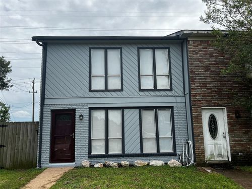 8332 Oakhaven Rd, La Porte, TX, 77571-3610 | Card Image