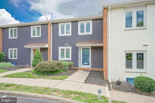 4 W Close, MOORESTOWN, NJ, 08057-2753 | Card Image