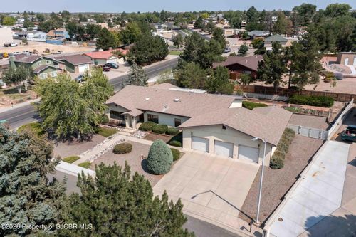 5900 Briarwood Cir, Farmington, NM, 87402-8223 | Card Image