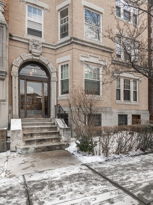 apt-3-21 Green St, Brookline, MA, 02446-3373 | Card Image