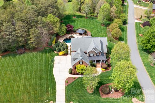 104 Elizabeth Brook Dr, Davidson, NC, 28036-7788 | Card Image