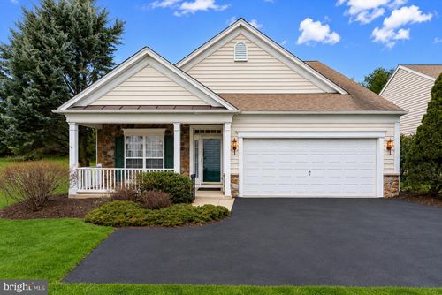 108 Petunia Dr, Kennett Square, PA, 19348-1542 | Card Image