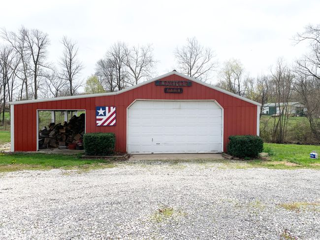New electrical ran to the pole barn garage | Image 34