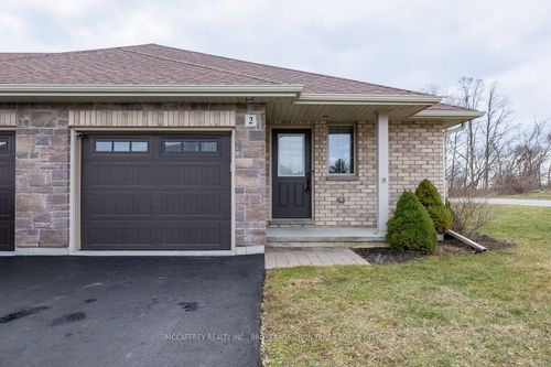 2 Cortland Cres, Trenton, ON, K8V0E9 | Card Image