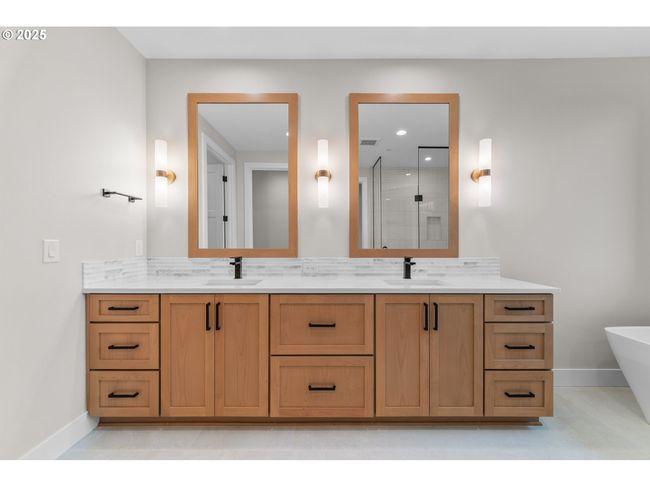 Bathroom, Attached-Double Sinks | Image 33
