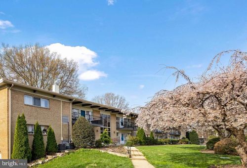 apt-106-4909 Americana Dr, ANNANDALE, VA, 22003-5015 | Card Image