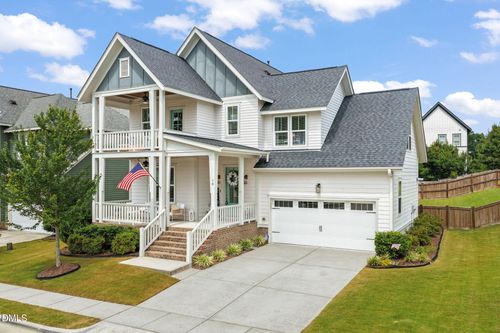 18 Landover Cir, Chapel Hill, NC, 27516-8484 | Card Image