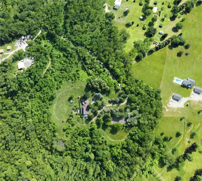 127 Pax View Hills Lane, House other with 4 bedrooms, 3 bathrooms and null parking in Unity Twp PA | Image 4