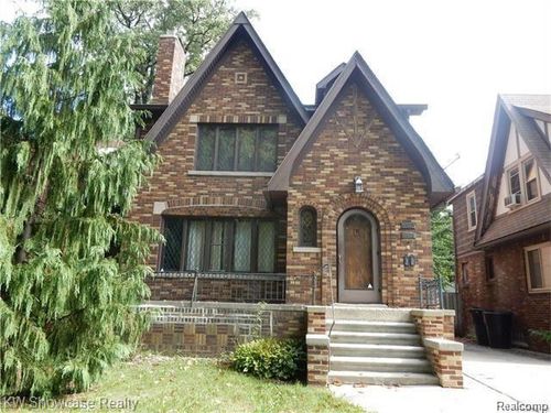 5572 Kensington Ave, Detroit, MI, 48224-2624 | Card Image