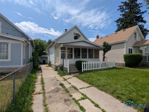 3317 Maple St, Toledo, OH, 43608-1146 | Card Image