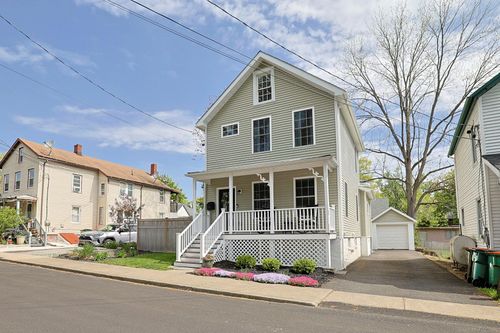 85 Kent St, Beacon, NY, 12508-2039 | Card Image