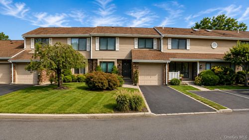 230 Pond View Ln, Smithtown, NY, 11787-5202 | Card Image