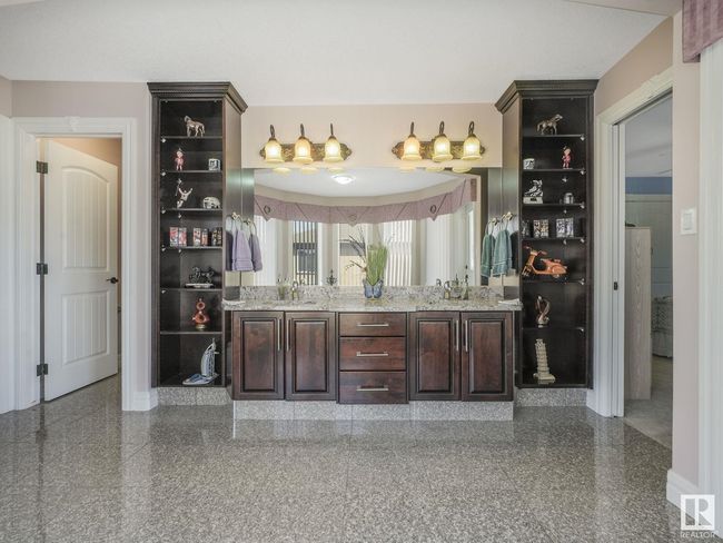 852 Wildwood Cres Nw, House other with 6 bedrooms, 5 bathrooms and 10 parking in Edmonton AB | Image 44