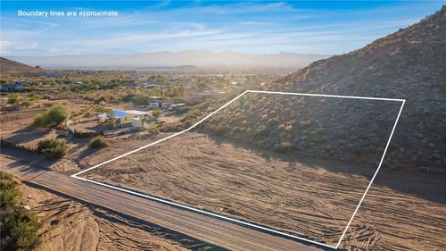 59 N Kelvin Road, Golden Valley, AZ, 86413 | Card Image