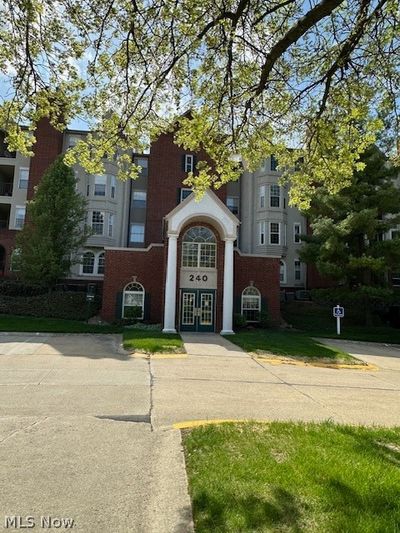 View of front of house with french doors | Image 2