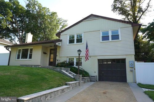 7425 Flora St, SPRINGFIELD, VA, 22150-3913 | Card Image