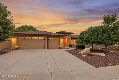8342 N View Crst, Prescott Valley, AZ, 86315-6856 | Card Image