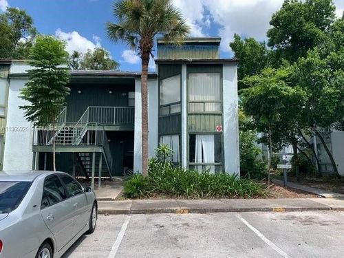 14a-4337 Aqua Vista Dr, Orlando, FL, 32839-1048 | Card Image