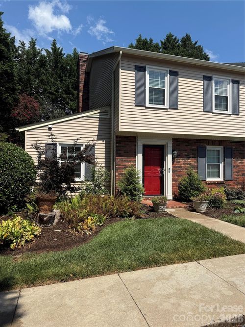 26-2705 N Center St, Hickory, NC, 28601-1344 | Card Image