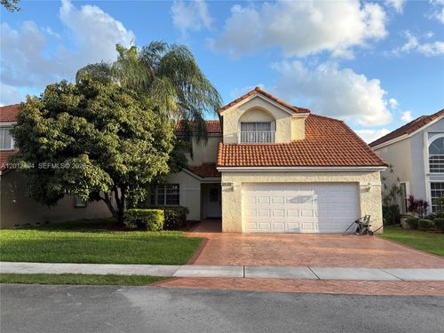 2638 Oak Park Cir, Davie, FL, 33328-6722 | Card Image