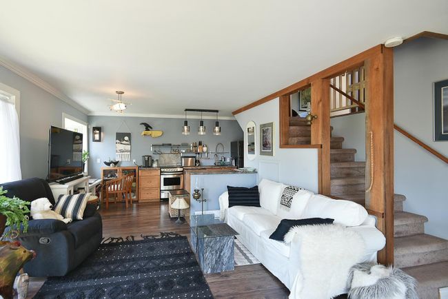 13214 Sex W'amin Street, House other with 2 bedrooms, 1 bathrooms and 4 parking in Garden Bay BC | Image 6