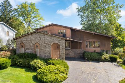 View of front of property with a front yard | Image 1