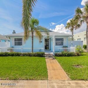 Ribault Ave, Daytona Beach, FL 32118