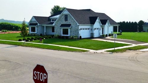 5521 Legend Dr, Yorkville, IL, 60560-3301 | Card Image
