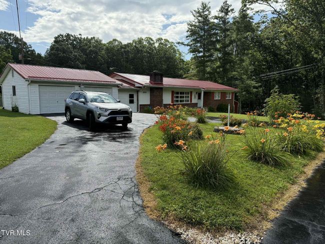 2818 Dungannon Rd, House other with 3 bedrooms, 2 bathrooms and null parking in Coeburn VA | Image 63