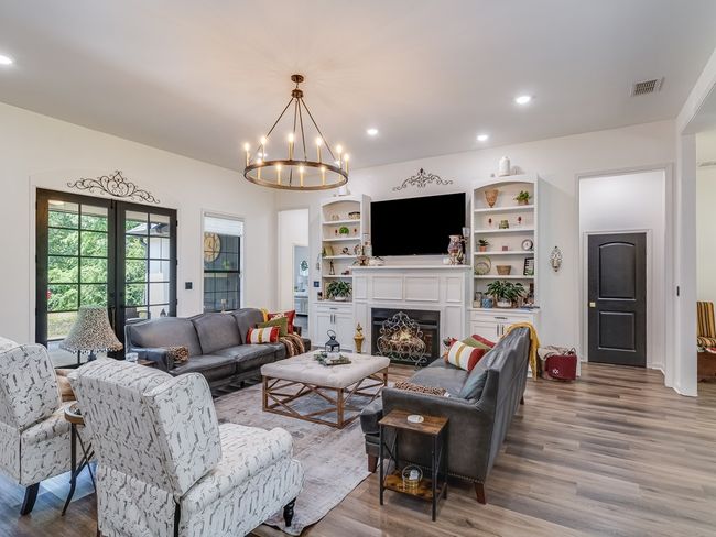 655 An County Road 403, Home with 3 bedrooms, 3 bathrooms and 3 parking in Palestine TX | Image 41