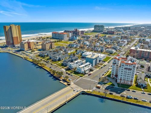 40-306 Deal Lake Dr, Asbury Park, NJ, 07712-5292 | Card Image