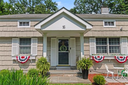 16 Lyncrest Rd, Cortlandt Mnr, NY, 10567-6706 | Card Image